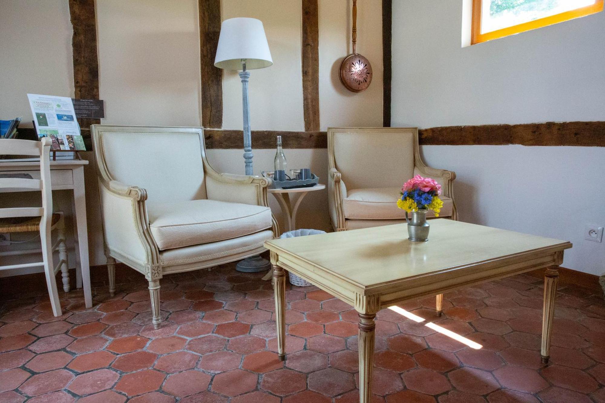 L'Etape Normande Bed & Breakfast Montroty  Ngoại thất bức ảnh